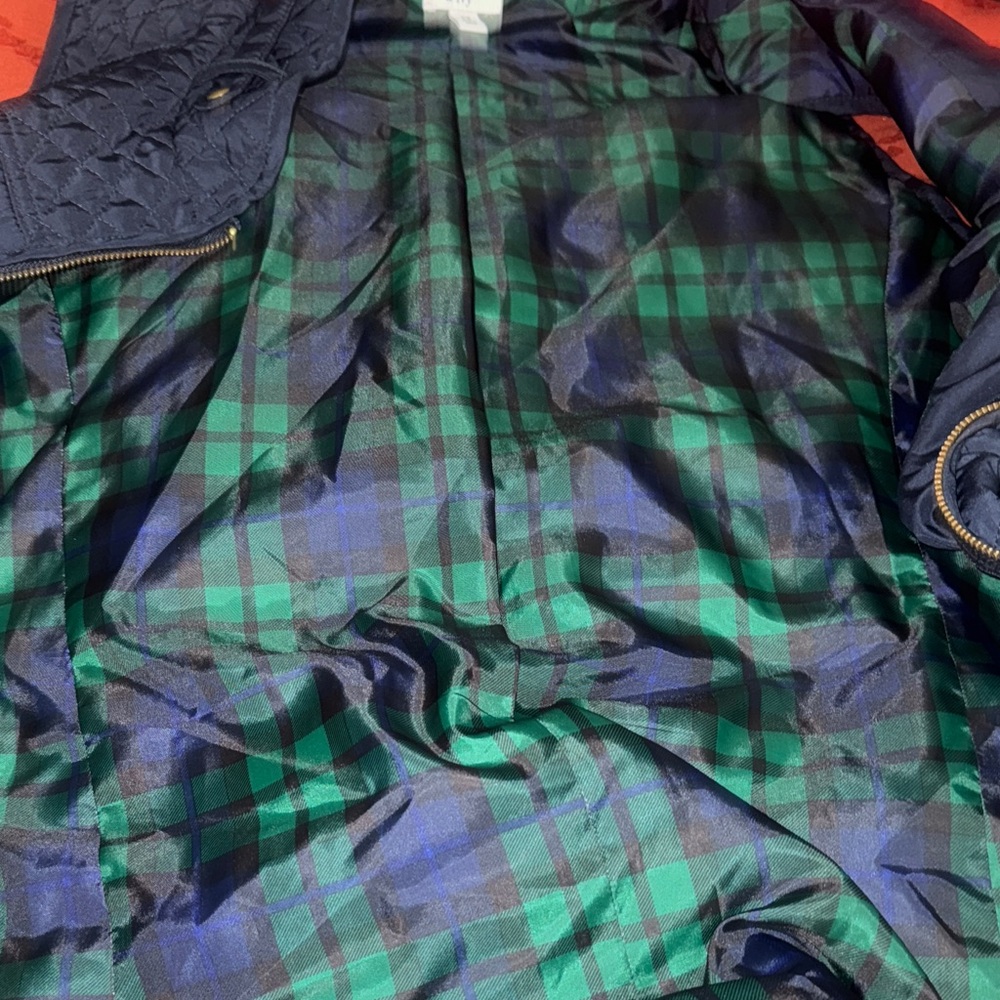 Crown & Ivy Women’s Quilted Navy Vest - Picture 7 of 7